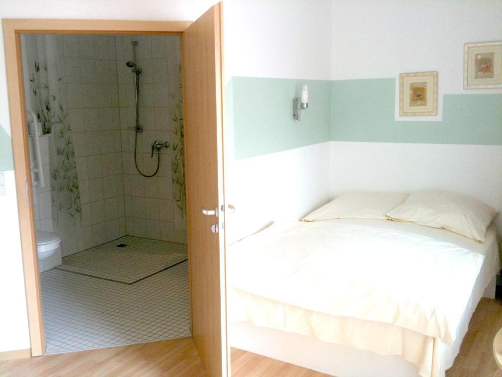 I-Motel Obertshausen Rum bild